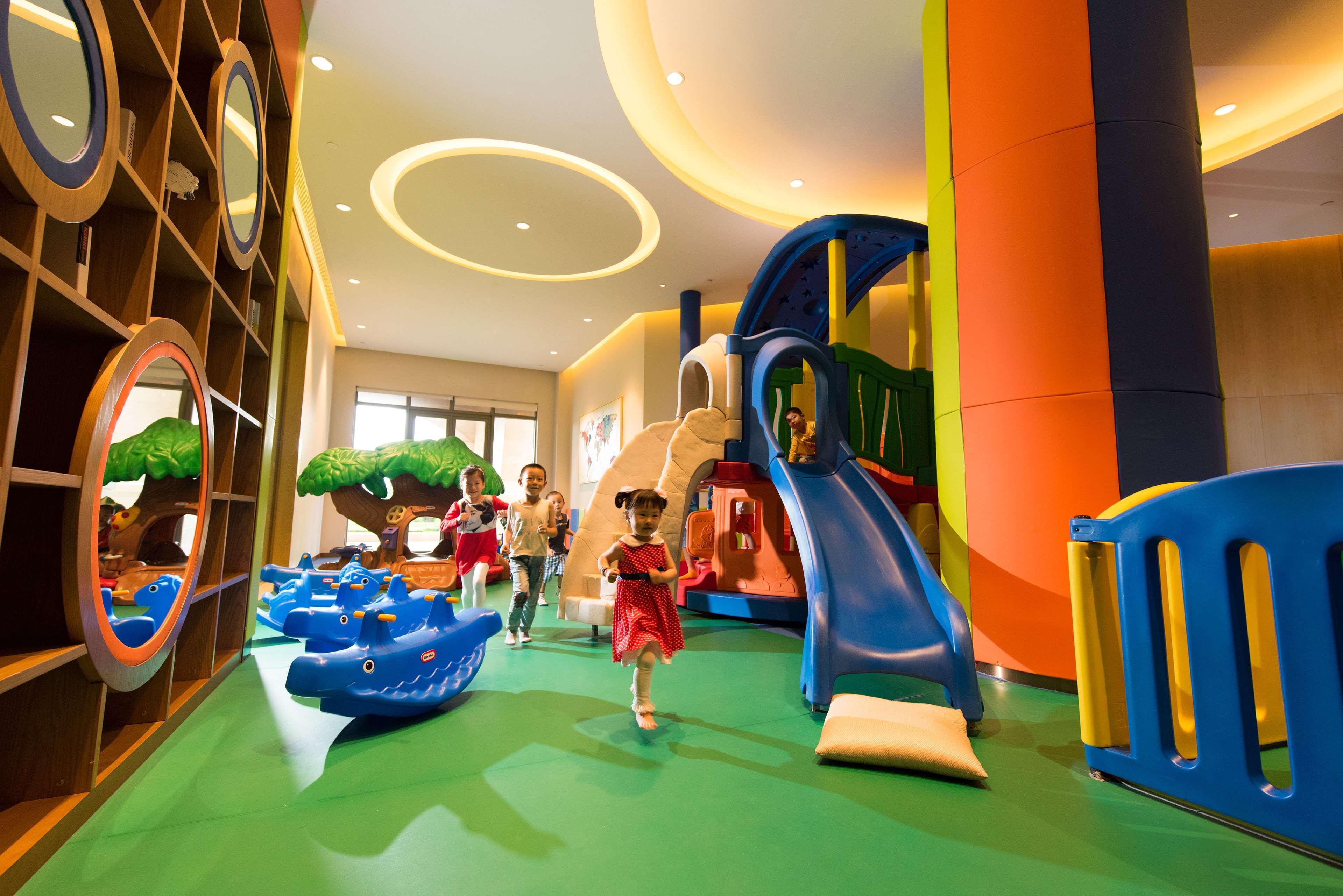 Hilton Yuxi Fuxian Lake Chengjiang  Exterior foto
