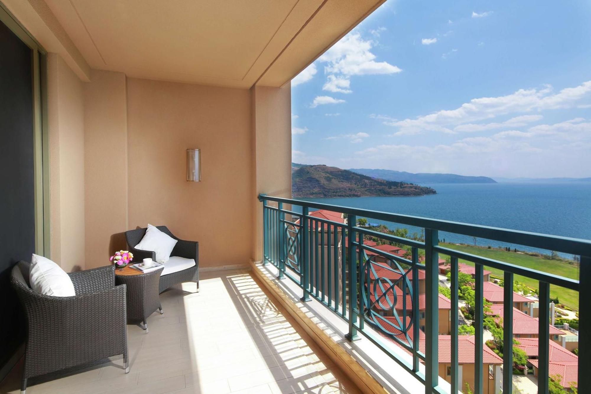 Hilton Yuxi Fuxian Lake Chengjiang  Exterior foto